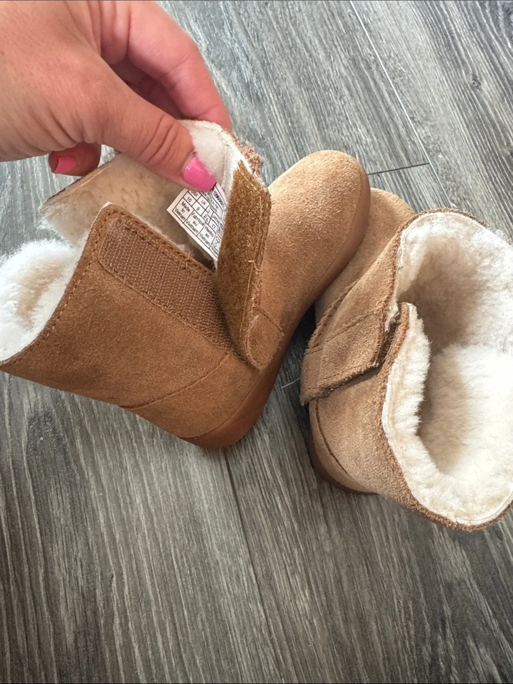 UGG Kids Short Suede Boots - Chestnut Brown